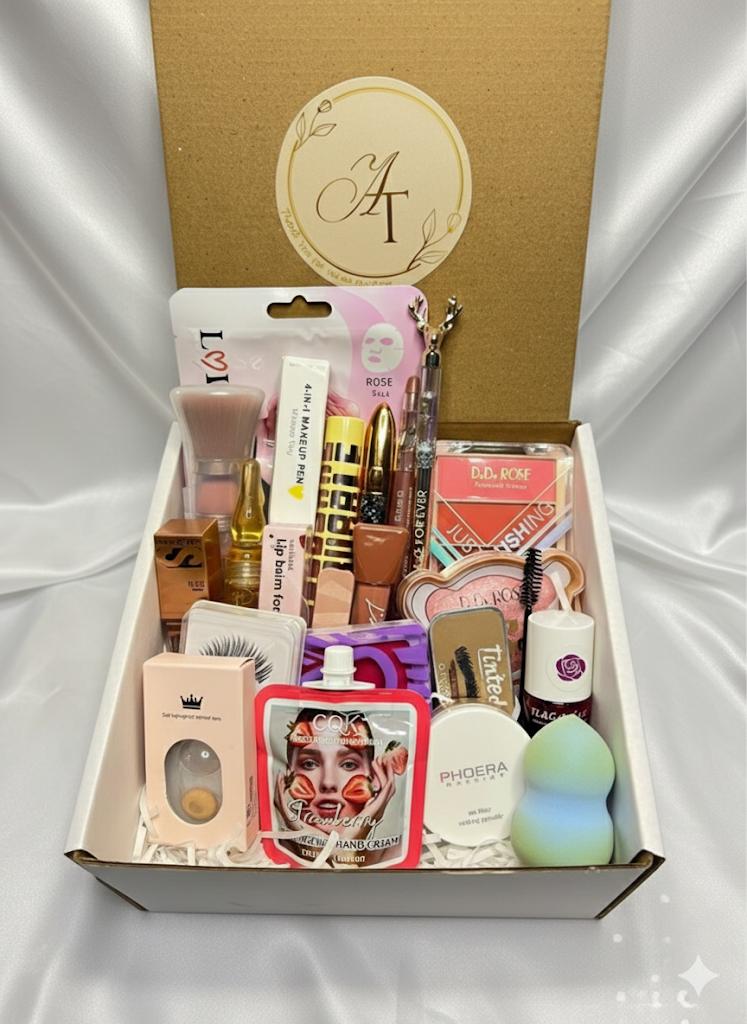 All-in-One Makeup Collection – Everything You Need for a Flawless Look"